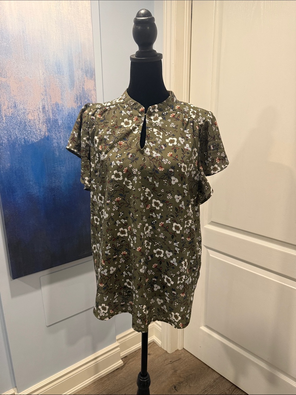 Denver Hayes Olive Floral Keyhole Blouse with Ruffle Sleeves
